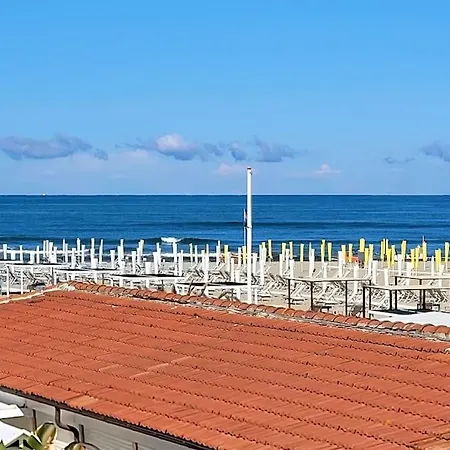 Casa Amedeo - In Passeggiata *